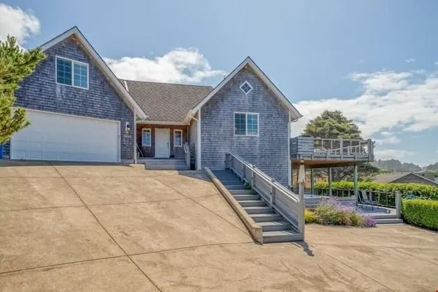 Ev, Birden Çok Yatak (Cape Cod Northwest)