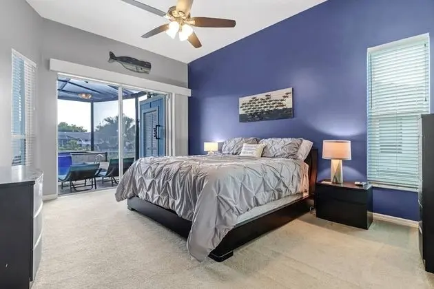 Ev (1526 SW 49th Terrace)