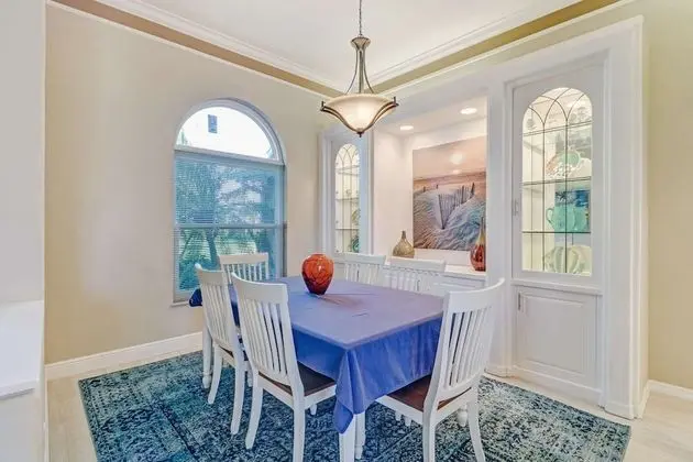 Ev (1526 SW 49th Terrace)