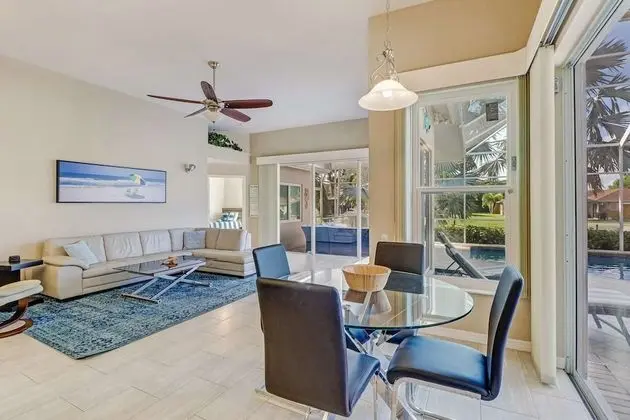 Ev (1526 SW 49th Terrace)