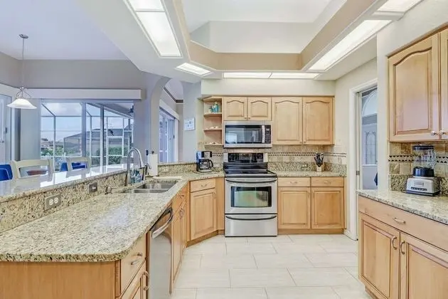 Ev (1526 SW 49th Terrace)