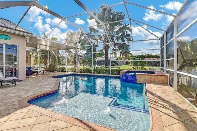 Ev (1526 SW 49th Terrace)