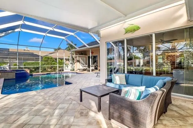 Ev (1526 SW 49th Terrace)