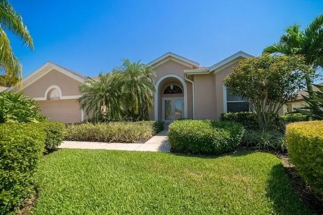 Ev (1526 SW 49th Terrace)