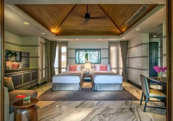 Luxury Junior Suite with Garden View