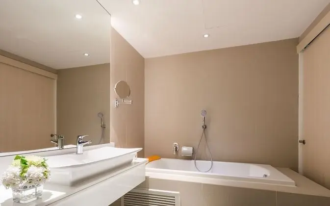 Dara Suite with Club Benefits Sea View