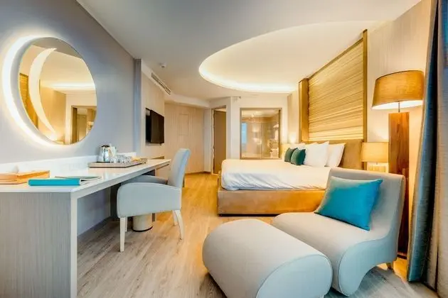 Deluxe Room (Twin Bed) Sea View