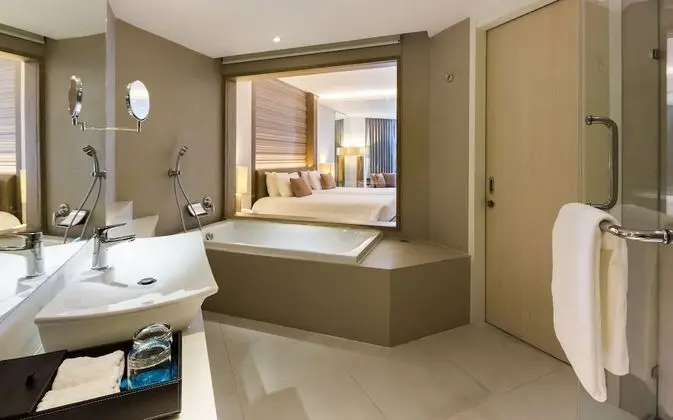 Deluxe Room (Twin Bed) Sea View