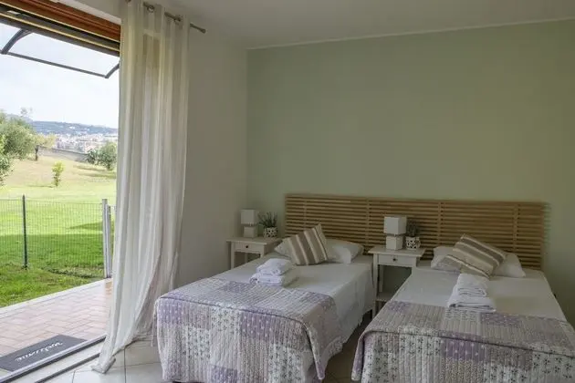 Tek Büyük veya İki Ayrı Yataklı Oda