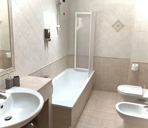 Tek Büyük veya İki Ayrı Yataklı Oda