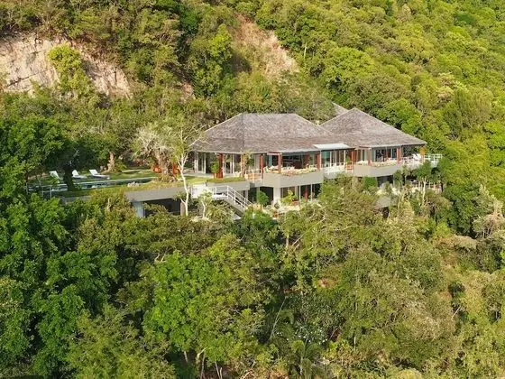 Element of 8 at Cape Laem Sor Estate