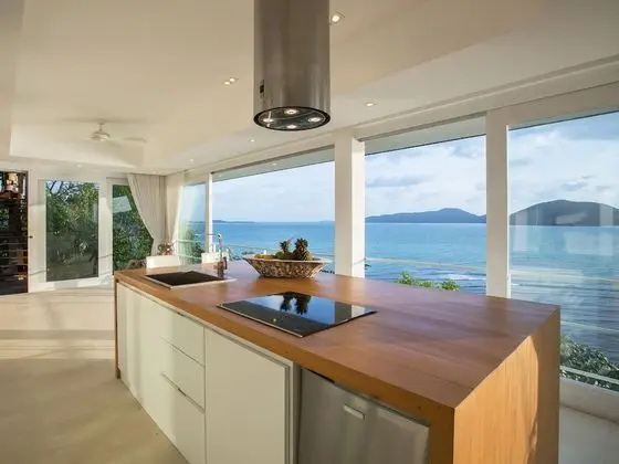 Element of 8 at Cape Laem Sor Estate