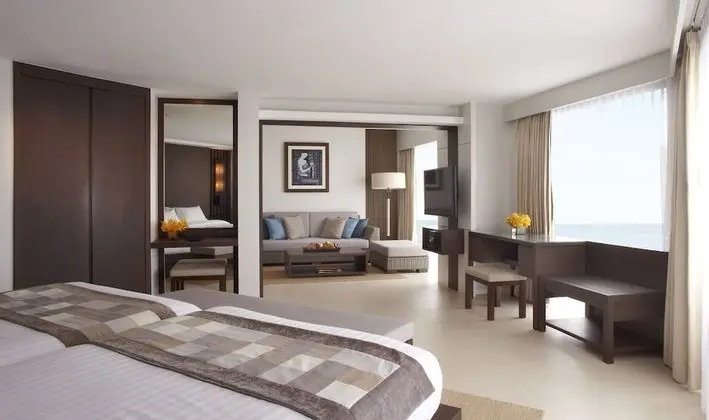 Cape Suite