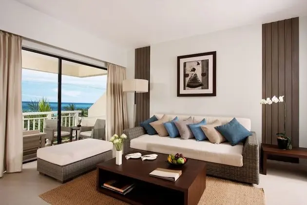 Cape Suite