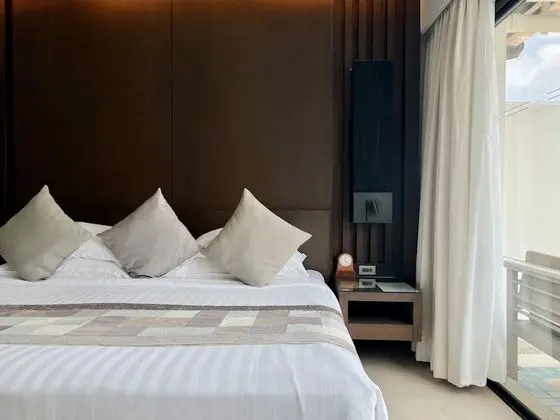 Cape Superior Room