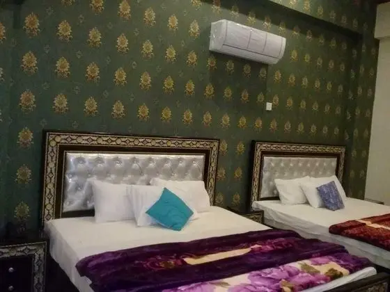 Deluxe Dört Kişilik Oda
