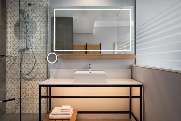 Family Oda, 1 En Büyük (King) Boy Yatak