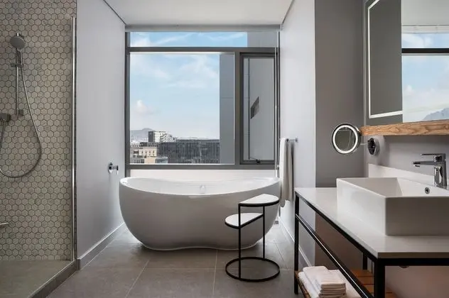 Family Oda, 1 En Büyük (King) Boy Yatak