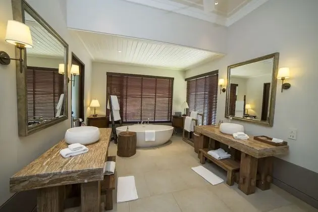 Grand Villa