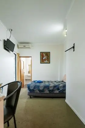Basic Tek Büyük Yataklı Oda