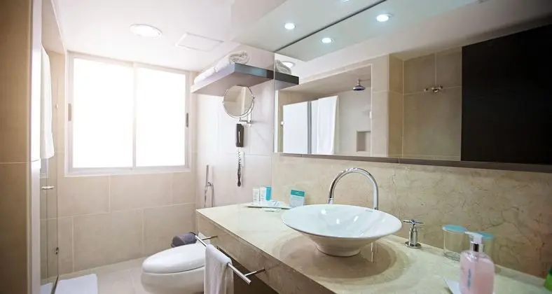 Family Süit, 2 Yatak Odası, Balkon, Kısmi Deniz Manzarası