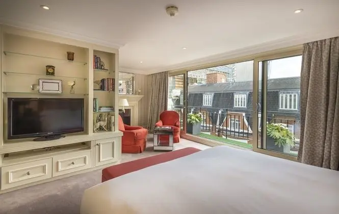 Three Bedroom Apartment
