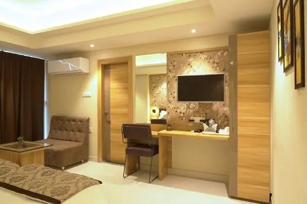 Deluxe Room, 1 King Bed or 2 Twin Beds
