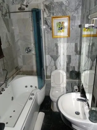 Elite Tek Büyük Yataklı Oda