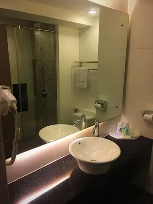 Standard Oda, 1 Büyük (Queen) Boy Yatak