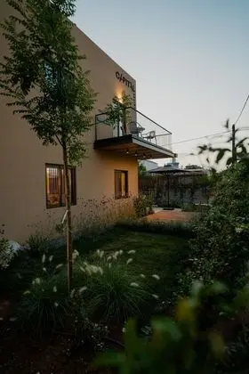 Deluxe Suite Garden view