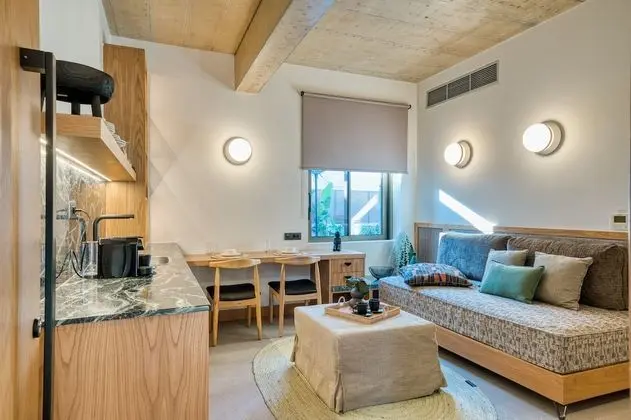 Luxury Suite with Pool view & Terrace