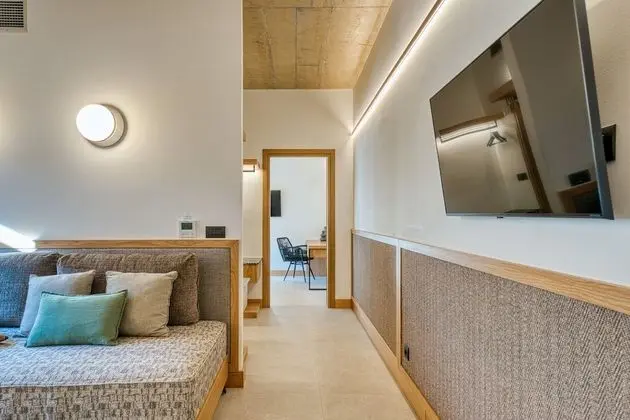 Luxury Suite with Pool view & Terrace