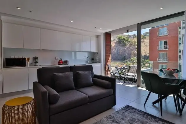 City Apart Daire, 1 Yatak Odası, Dağ Manzaralı