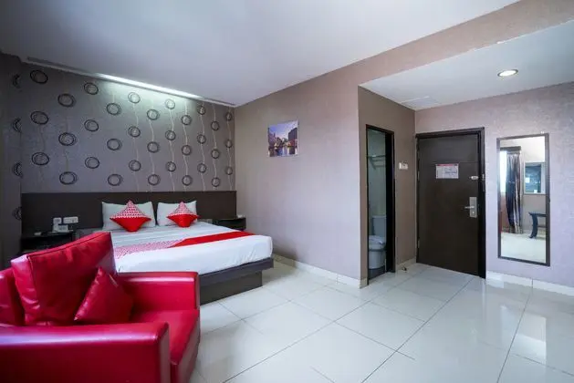 Suit Deluxe