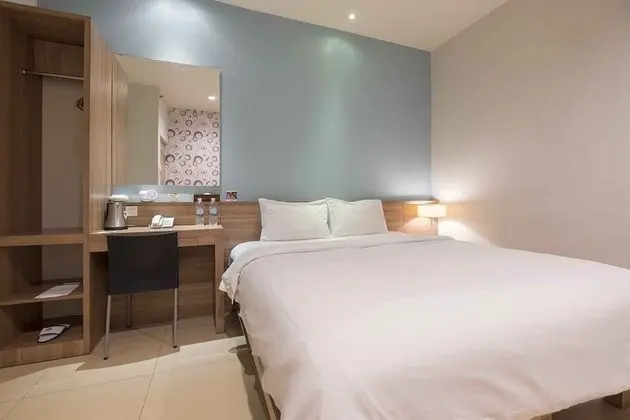 Deluxe Tek Büyük Yataklı Oda, 1 Çift Kişilik Yatak, Şehir Manzaralı