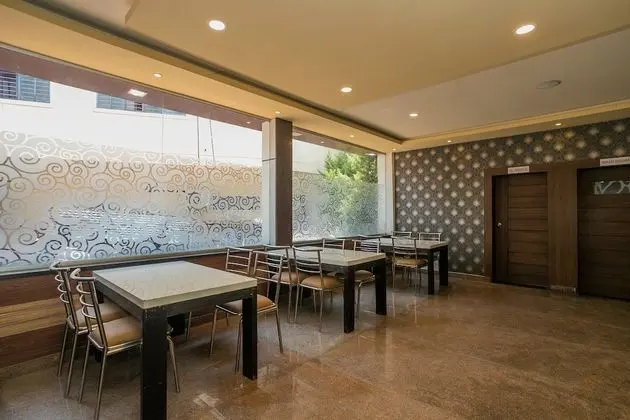 Tek Büyük Yataklı Oda, 1 En Büyük (King) Boy Yatak