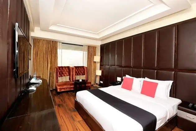 Deluxe Tek Büyük veya İki Ayrı Yataklı Oda