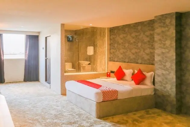 Deluxe Tek Büyük Yataklı Oda