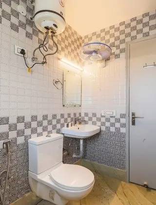 Standard Tek Büyük Yataklı Oda