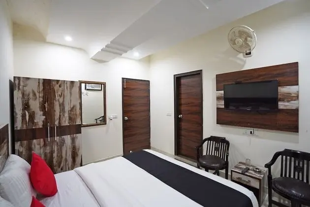 Standard Tek Büyük Yataklı Oda