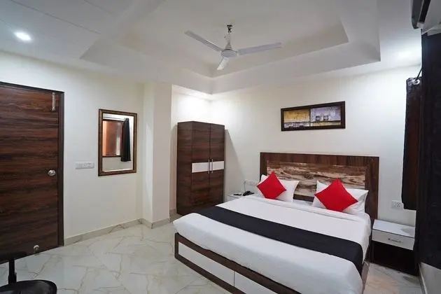 Standard Tek Büyük Yataklı Oda