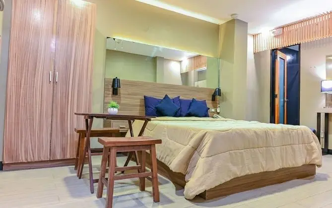 Deluxe Tek Büyük Yataklı Oda
