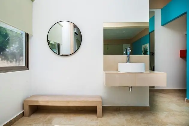 Standard Oda (3 Double Beds)