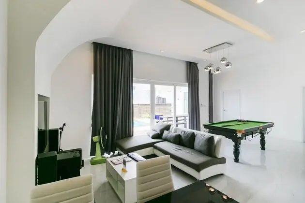 Grand Villa