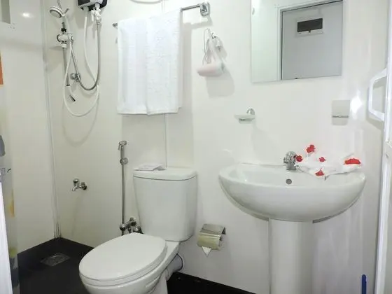 Deluxe Tek Büyük Yataklı Oda, 1 Büyük (Queen) Boy Yatak, Özel Banyo, Bahçe Manzaralı