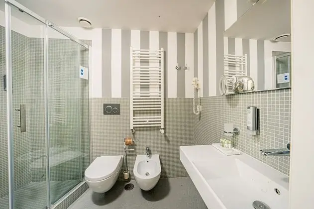 Deluxe Üç Kişilik Oda