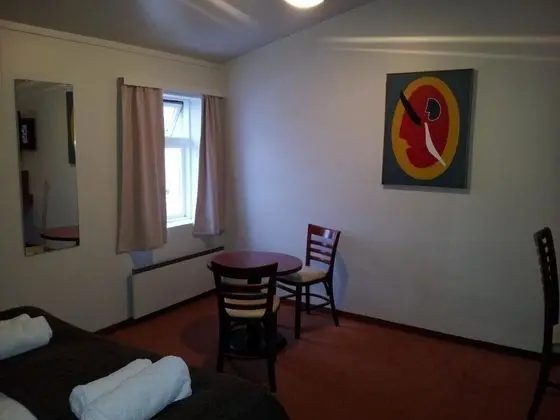 Tek Büyük veya İki Ayrı Yataklı Oda, Özel Banyo