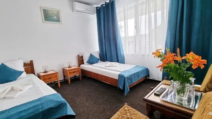 Tek Büyük veya İki Ayrı Yataklı Oda