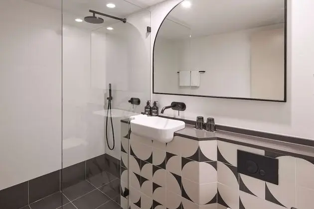 Design Tek Büyük Yataklı Oda
