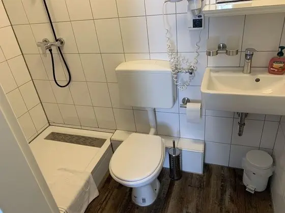 Tek Kişilik Oda, Banyolu/Duşlu